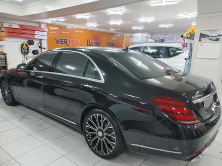 벤츠 썬팅  S560e  반사필름 브이쿨 K 시공 (인천)