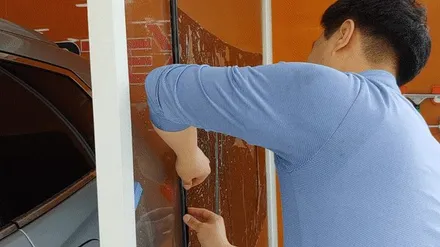 스타렉스 인천 자동차 앞유리썬팅 블랙박스+룸미러 후방카메라 장착