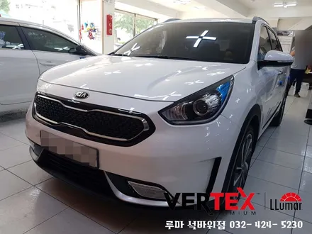 니로 버텍스900으로 전면썬팅재시공
