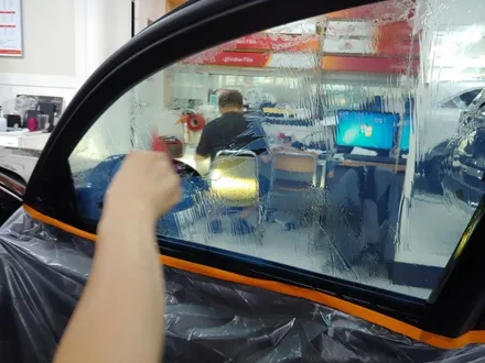 인천 아우디A6 루마 반사필름 버텍스650 측후면 썬팅 재시공