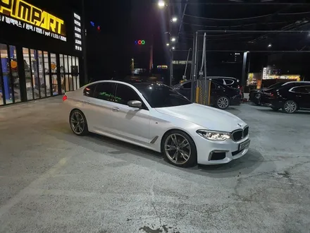 [구미랩핑]BMW M550d! 사틴 화이트고스트펄 전체랩핑으로 바꿔봤어요. / 구미시 인의동