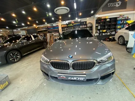 [구미랩핑]BMW M550d! 사틴 화이트고스트펄 전체랩핑으로 바꿔봤어요. / 구미시 인의동