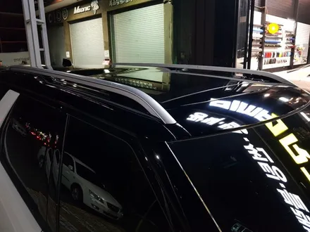 랜드로버 올뉴디스커버리 구미루프스킨 시공으로 멋진 투톤완성~! / 구미시 인의동