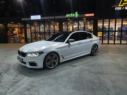 [구미랩핑]BMW M550d! 사틴 화이트고스트펄 전체랩핑으로 바꿔봤어요. / 구미시 인의동