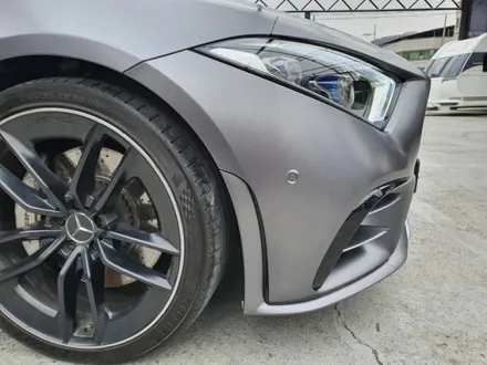 구미 전체랩핑 썬팅시공 벤츠 CLS53amg 사틴다크그레이/ 솔라가드 퀀텀. / 구미시 인의동