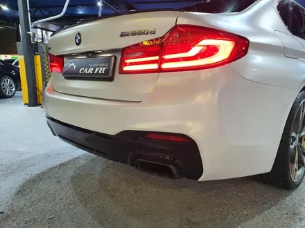 [구미랩핑]BMW M550d! 사틴 화이트고스트펄 전체랩핑으로 바꿔봤어요. / 구미시 인의동
