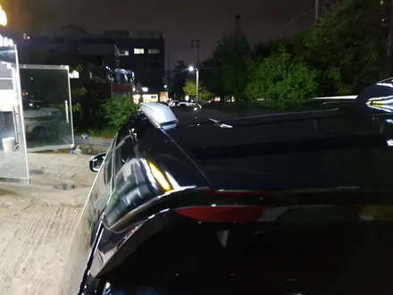 랜드로버 올뉴디스커버리 구미루프스킨 시공으로 멋진 투톤완성~! / 구미시 인의동