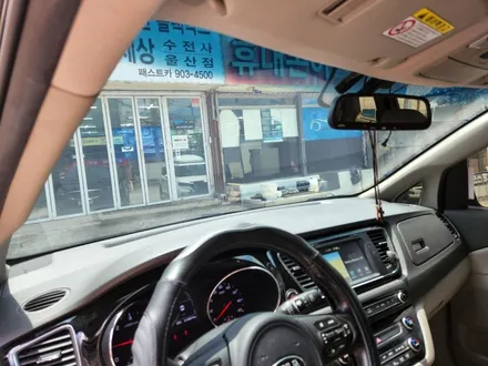 울산썬팅 레인보우 V90 시공하고 카니발 차량의 품격을 업그레이드 하다.