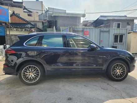 울산썬팅, 수입차 포르쉐 뉴카이엔 958 후기형 반반사 필름 시공