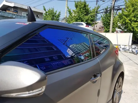 벨로스터 켈란 카멜레온CR썬팅으로 컬러를 입히다