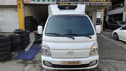 장안동썬팅 포터2 냉동탑차 디텍35% 전면 + 15% 측후면 블랙박스 장착 장안사 시공 / 서울 성동구 용답동