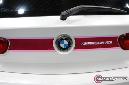 BMW 118D 사틴화이트펄 전체랩핑 + 버블껌핑크 포인트랩핑 by 대전 모터쉴드 / 대전 유성구