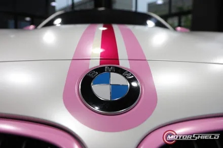 BMW 118D 사틴화이트펄 전체랩핑 + 버블껌핑크 포인트랩핑 by 대전 모터쉴드 / 대전 유성구