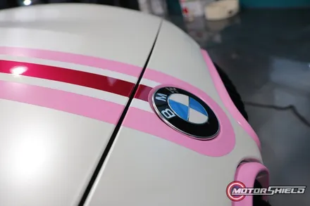 BMW 118D 사틴화이트펄 전체랩핑 + 버블껌핑크 포인트랩핑 by 대전 모터쉴드 / 대전 유성구