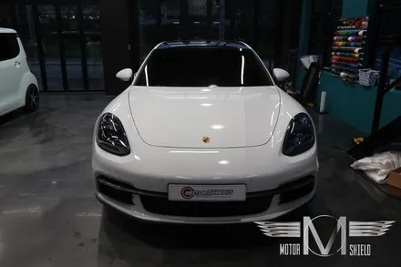 포르쉐 파나메라 4 E-Hybrid 사틴블랙 전체랩핑 [대전 모터쉴드] / 대전 유성구