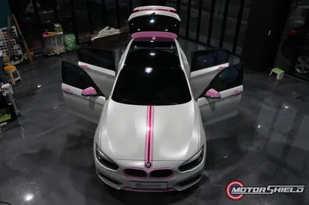 BMW 118D 사틴화이트펄 전체랩핑 + 버블껌핑크 포인트랩핑 by 대전 모터쉴드 / 대전 유성구