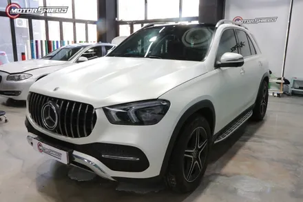 벤츠 GLE 300d 3M 사틴 펄 화이트 전체랩핑 시공by 대전랩핑 & 대전PPF 모터쉴드 / 대전 유성구