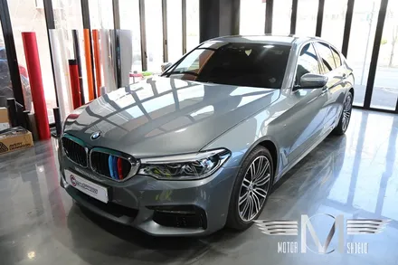 [BMW 5시리즈 그릴포인트 / 휀다덕트 / 사이드데칼 / 루프스킨] by 대전랩핑 대전PPF 모터쉴드 / 대전 유성구