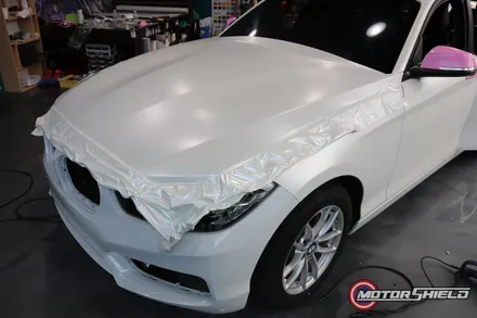 BMW 118D 사틴화이트펄 전체랩핑 + 버블껌핑크 포인트랩핑 by 대전 모터쉴드 / 대전 유성구