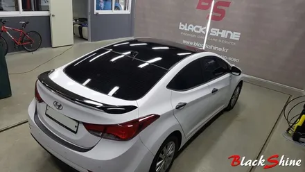 [울산루프스킨][울산랩핑] 현대 아반떼MD 유광블랙 루프스킨 합리적인 가격으로 깔끔한 시공 - 블랙샤인 울산점 / 울산광역시 남구