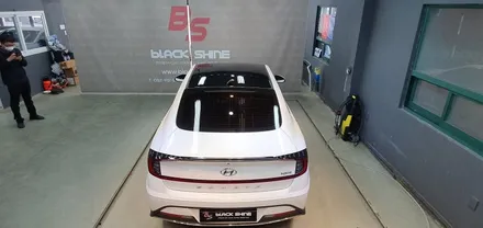 [울산루프스킨][울산랩핑] 현대 쏘나타 DN8 3M 2080 블랙유광 루프스킨 시공 - 블랙샤인 울산점 / 울산광역시 남구