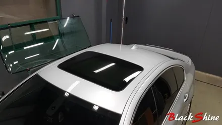 [울산루프스킨][울산랩핑] BMW F10 528i 에이버리 슈프림 블랙유광 루프스킨 - 블랙샤인 울산점 / 울산광역시 남구