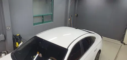 [울산루프스킨][울산랩핑] 현대 쏘나타 DN8 3M 2080 블랙유광 루프스킨 시공 - 블랙샤인 울산점 / 울산광역시 남구