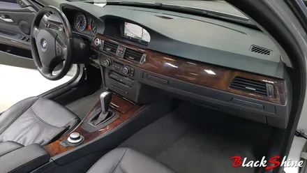 [울산실내랩핑][울산랩핑] BMW E90 320i 실내우드마감재 블랙브러쉬 실내랩핑 시공 - 블랙샤인 울산점 / 울산광역시 남구