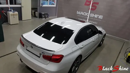 [울산루프스킨][울산랩핑] BMW 320d 에이버리 유광블랙 루프스킨 시공 - by BlackShine / 울산광역시 남구