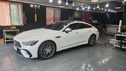 춘천 랩핑 벤츠 gt amg 크롬 죽이기및 본넷ppf시공및 실내랩핑 / 춘천시 후평동