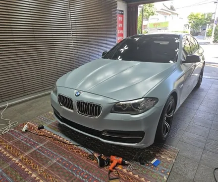 춘천랩핑 춘천bmw528전체랩핑및 안드로이드올인원장착춘천올인원 / 춘천시 후평동