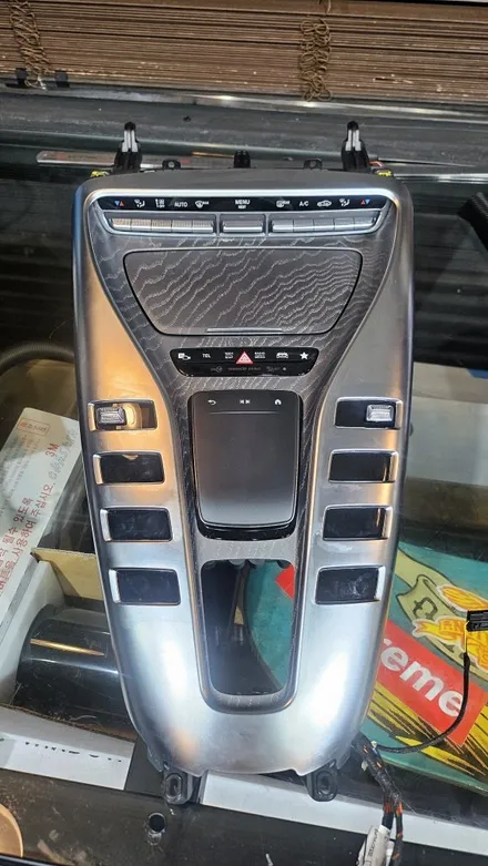 춘천 랩핑 벤츠 gt amg 크롬 죽이기및 본넷ppf시공및 실내랩핑 / 춘천시 후평동