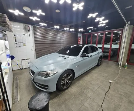 춘천랩핑 춘천bmw528전체랩핑및 안드로이드올인원장착춘천올인원 / 춘천시 후평동