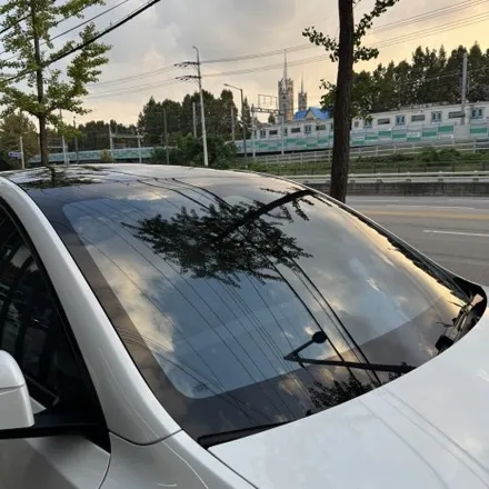 테슬라 모델Y 주니퍼 신차패키지 블락포디 스카이블루 안산썬팅