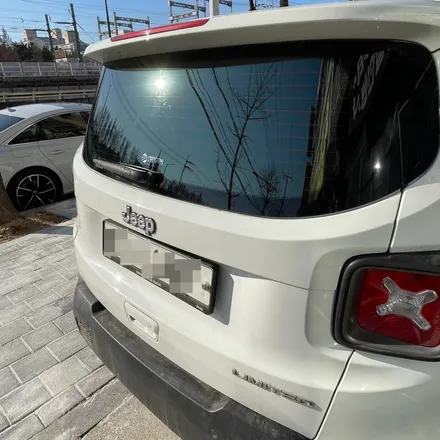 안산 썬팅 지프 레니게이드 레인보우 V90 전체 재시공