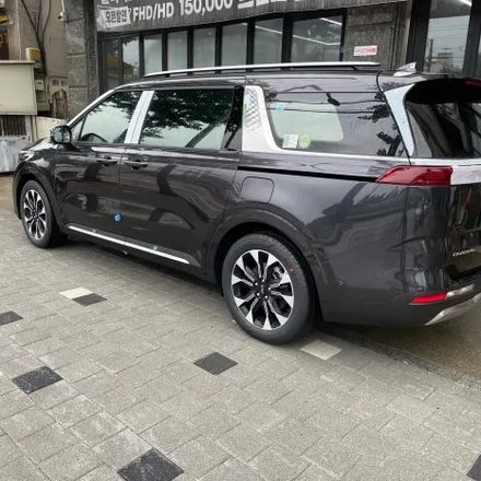안산 신차패키지 기아 카니발 레인보우썬팅 V90 전체시공