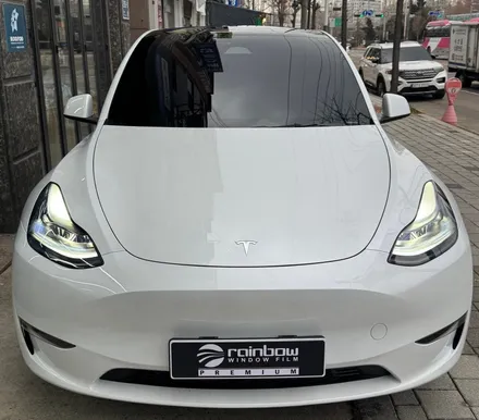 1년 동안 미루다 결국 썬팅 시공한 테슬라 모델Y 레인보우 프리미엄 IS200 후기 안산 / 경기 안산