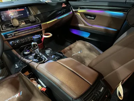 BMW F10 520d 5시리즈 엠비언트 튜닝 순정 시공 전문 인천 DMX / 인천 남동구