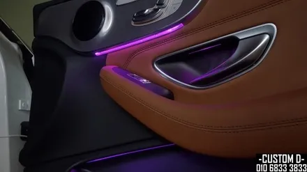 벤츠 W205 C220D쿠페 RGB엠비언트 라이트 가변무드등 튜닝! / 인천 남동구