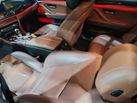 BMW F10 520d 5시리즈 엠비언트 자연스러운 순정형 무드등 튜닝 / 인천 남동구