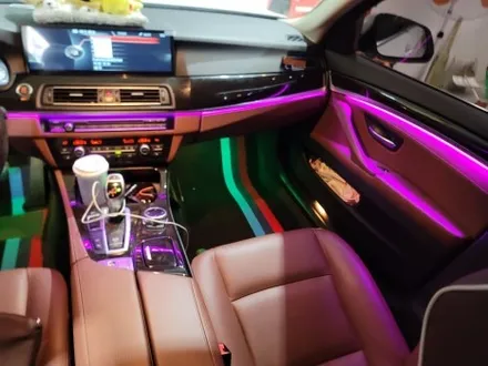 BMW 520D 5시리즈 엠비언트 시공 후 이질감이 없어야 잘된 작업입니다 / 인천 남동구