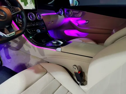 벤츠 C250 C220D 엠비언트 광량업과 송풍구의 환상적인 조합 / 인천 남동구