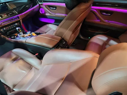 BMW F10 520d 5시리즈 엠비언트 자연스러운 순정형 무드등 튜닝 / 인천 남동구