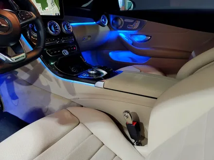 벤츠 C250 C220D 엠비언트 광량업과 송풍구의 환상적인 조합 / 인천 남동구