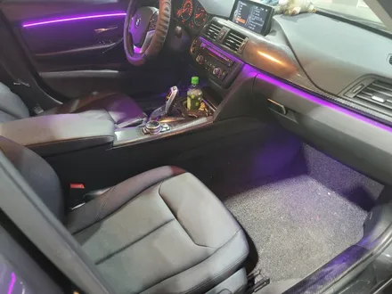 BMW F30 3시리즈 엠비언트 비노출 무드등이 선사하는 선명한 빛 / 인천 남동구