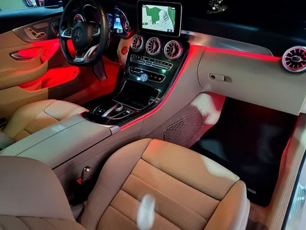 벤츠 C250 C220D 엠비언트 광량업과 송풍구의 환상적인 조합 / 인천 남동구
