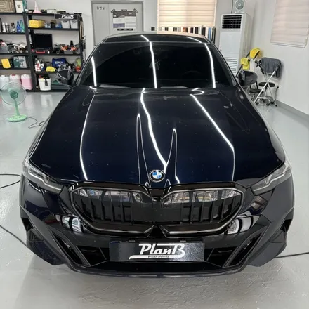 창원랩핑 BMW G60 신형 5시리즈 실내랩핑 (에이버리 무광 카본) / 창원 팔용동