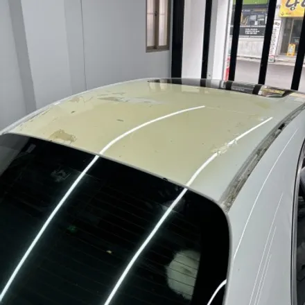 메르세데스 벤츠 E-class (E220d) 루프스킨 제거 및 재시공 3M 2080 Gloss Black / 창원 팔용동