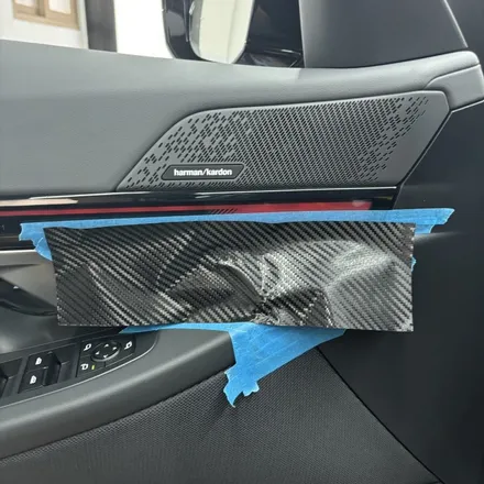 창원랩핑 BMW G60 신형 5시리즈 실내랩핑 (에이버리 무광 카본) / 창원 팔용동