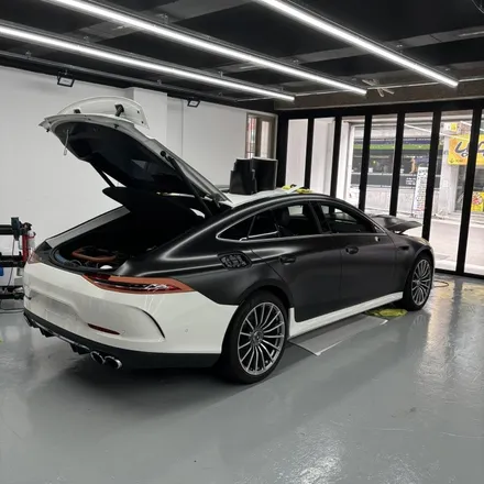 메르세데스 벤츠 AMG GT 43 4도어 에이버리 사틴 블랙 전체랩핑 / 창원 팔용동